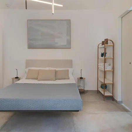 Downtown Apartment *